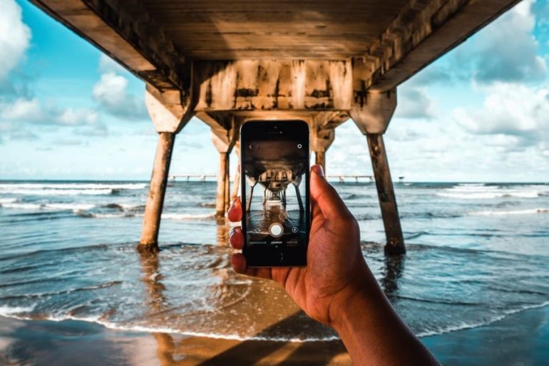 smartphone camera beach