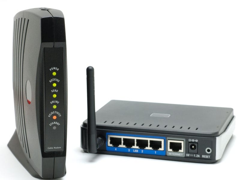 What Is the Difference Between a Router and a Modem