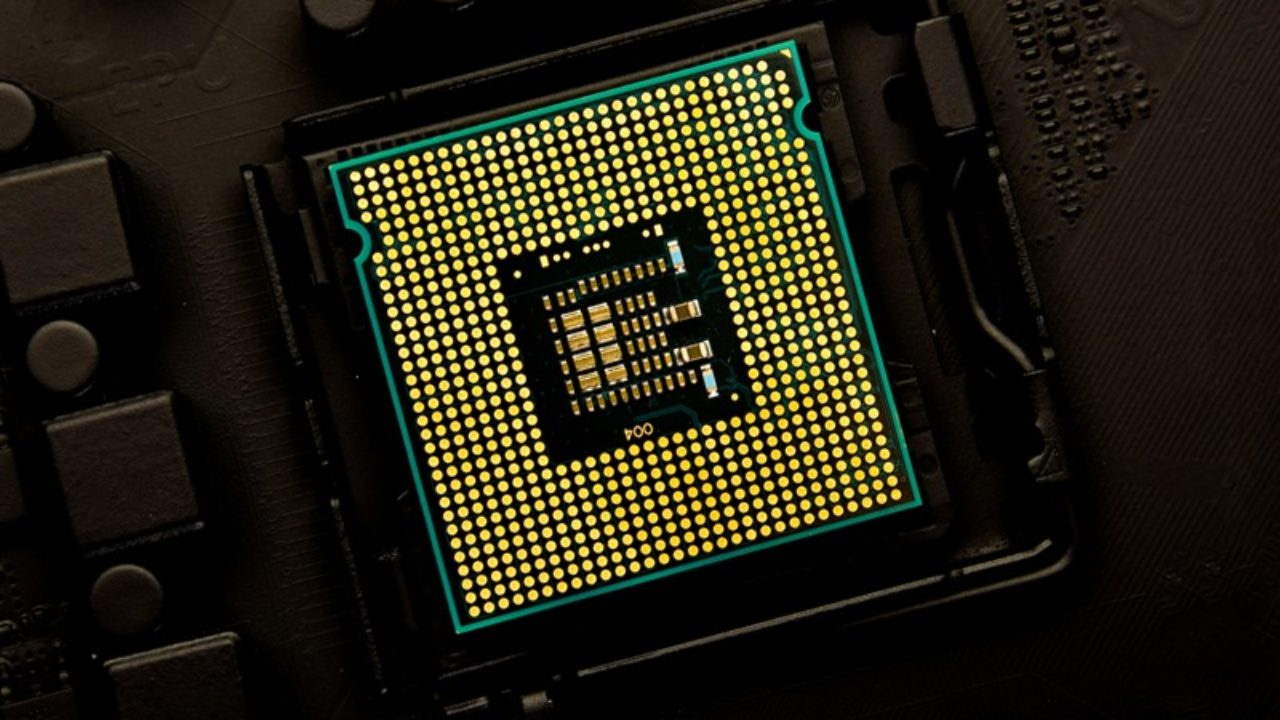 What Is CPU: the Basics - Plug HelloTech