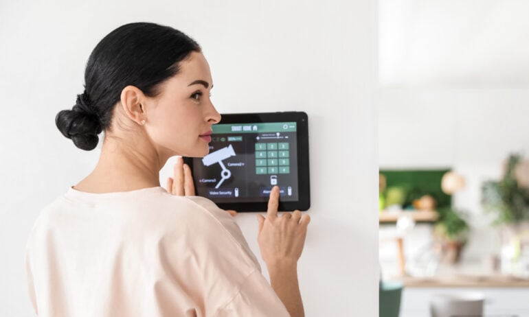 How To Choose a Smart Home Security System how to choose a smart home security system hero